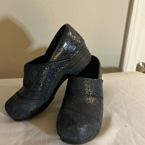 Sanita Clogs  / Women size 37